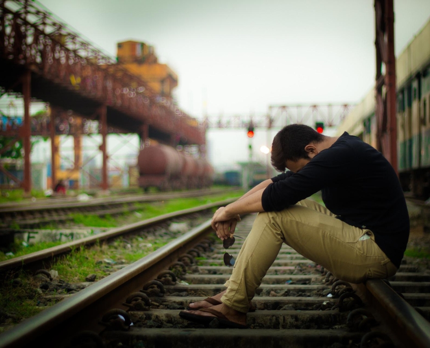 train-4165566_1920